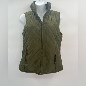 Mia & Tess Lightweight Olive Puffer Vest, Size S – Good Pre-Loved Condition
